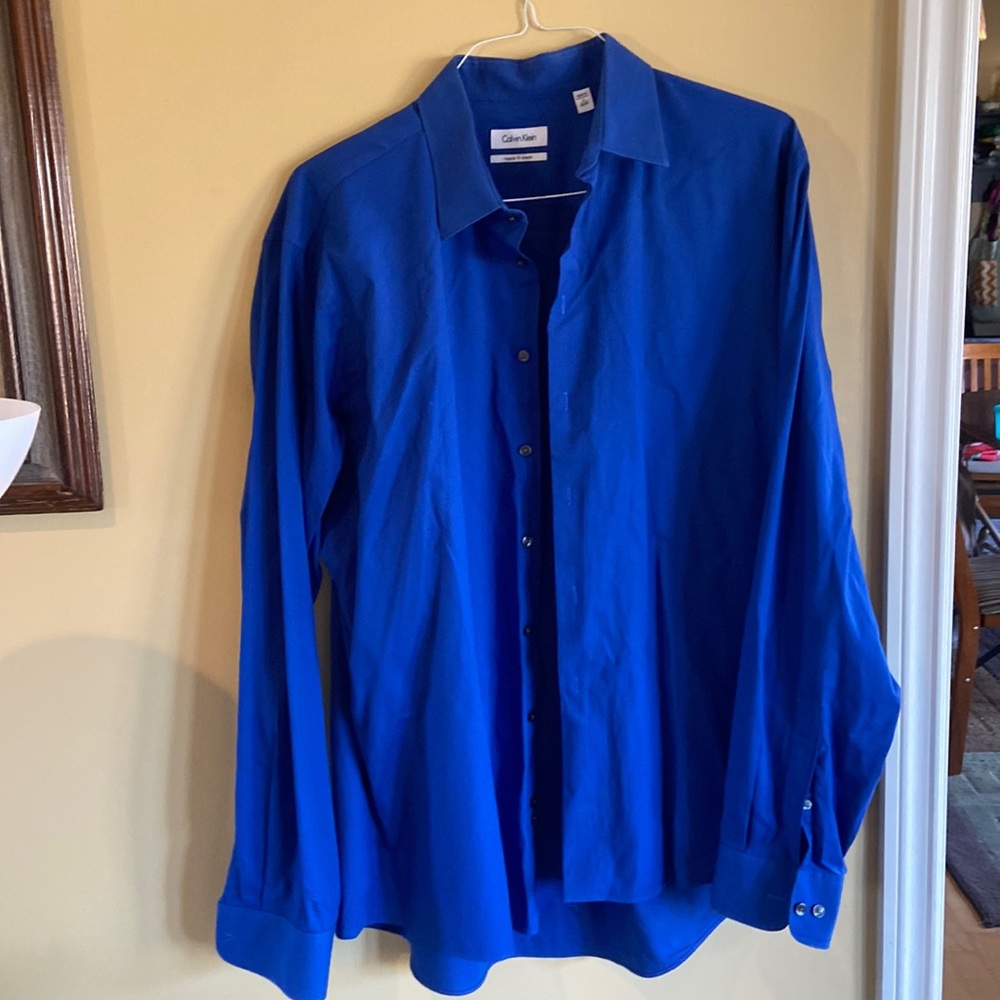 Calvin Klein brand men’s dress shirt